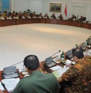 Menteri Kabinet Jangan Gaduh Lagi di Depan Publik Menteri Kabinet Jangan Gaduh Lagi di Depan Publik