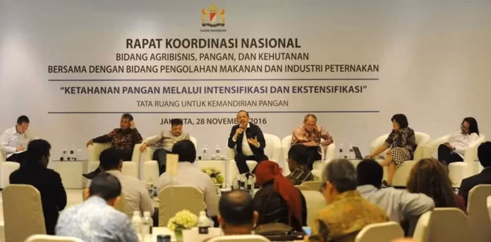 Pemerintah Targetkan KUR 2017 ke Sektor Pertanian Pemerintah Targetkan KUR 2017 ke Sektor Pertanian