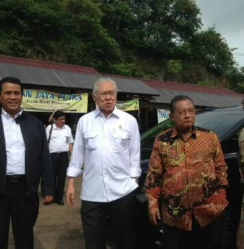 Sistem Resi Gudang Cianjur Jadi Percontohan Petani Sistem Resi Gudang Cianjur Jadi Percontohan Petani