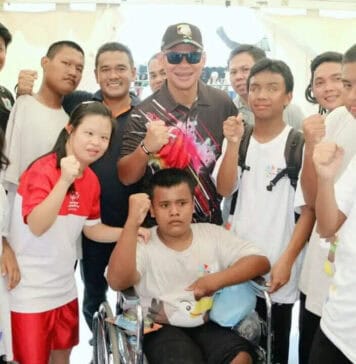 Perenang Difabel Ramaikan Festival Danau Sunter