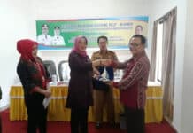 Kemenkop UKM Hibahkan Gedung PLUT-KUMKM Kepada Pemkab Wakatobi