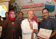 Kemenkop Pastikan Program Revitalisasi Pasar Rakyat Dongkrak Transaksi PKL