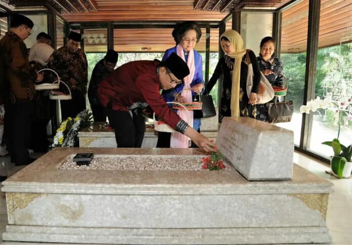 Menteri Puspayoga: Penting Merawat Gagasan Bung Hatta Tentang Koperasi Menteri Puspayoga: Penting Merawat Gagasan Bung Hatta Tentang Koperasi