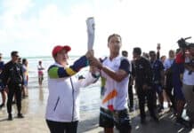 Kirab Obor Api Asian Games 2018 Jejaki Pulau Dewata dan Berselancar di Pantai Kuta Kirab Obor Api Asian Games 2018 Jejaki Pulau Dewata dan Berselancar di Pantai Kuta