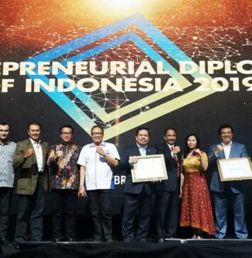 ICSB Beri Penghargaan Entrepreneurial Diplomat of Indonesia Award 2019 ICSB Beri Penghargaan Entrepreneurial Diplomat of Indonesia Award 2019
