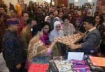 Sertifikat HAKI Dongkrak Bisnis Songket Hingga 30 Persen