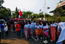Peringati Kesaktian Pancasila, MPD Long March Membawa Merah Putih Raksasa
