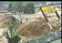 Jembatan Cigowong Kabupaten Bogor Hanyut, Empat Kampung Berpenduduk 3000 jiwa Terisolir