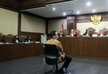 Bacakan Eksepsi, Benny Tjokro Merasa Dirugikan