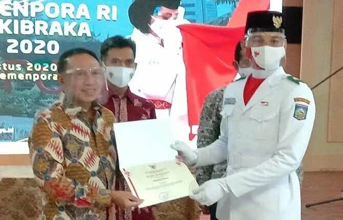 Menpora Apresiasi Anggota Paskibraka 2020