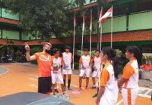 Pelatih Hungaria, Beri Pelatihan Pemain Klub Teqball SMPN 111 Jakarta