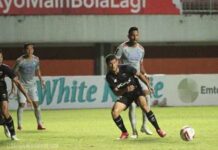 Kandaskan Persita 3-1, Persib Pimpin Klasemen Grup D