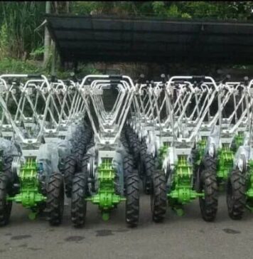 Gubernur Banten Serahkan Bantuan 120 Hand Traktor Kepada Kelompok Tani