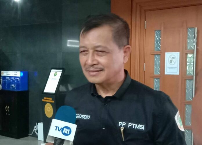 Oegroseno Konflik PTMSI Berkepanjangan Dikarenakan KONI Pusat Manipulasi Fakta Hukum Oegroseno: Konflik PTMSI Berkepanjangan Dikarenakan KONI Pusat Manipulasi Fakta Hukum