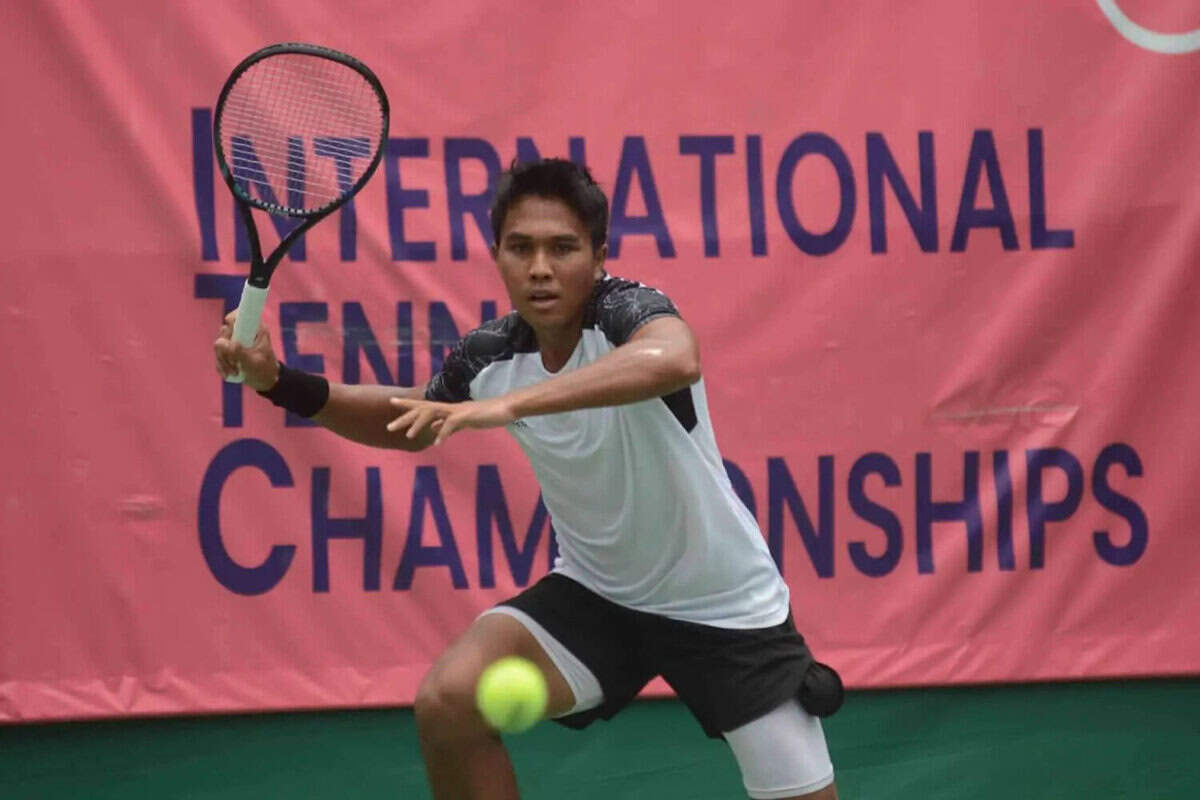 MedcoEnergi International Tennis Championships Rifqi Sukses Lewati