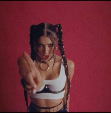 Lirik Lagu 10 Things I Hate About You dan Terjemahan - Leah Kate