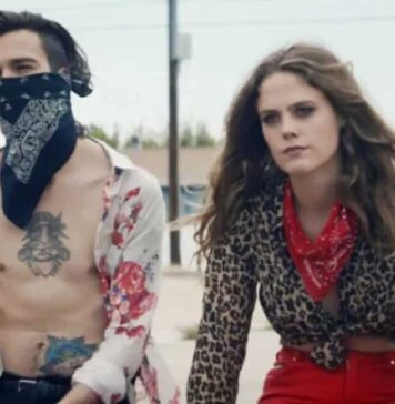 Lirik Lagu Robbers dan Terjemahan - The 1975