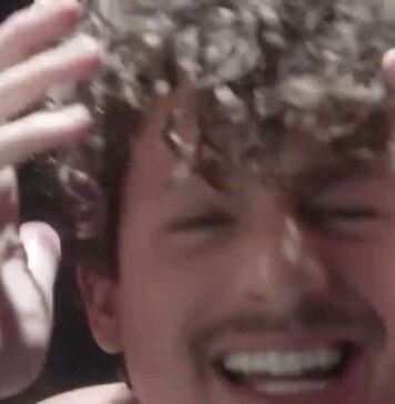 Lirik Lagu That’s Hilarious dan Terjemahan – Charlie Puth Lirik Lagu That's Hilarious dan Terjemahan - Charlie Puth