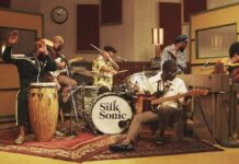 Lirik Lagu Leave The Door Open dan Terjemahan - Bruno Mars, Anderson Paak, Silk Sonic
