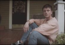Lirik Lagu Let Me Down Slowly dan Terjemahan - Alec Benjamin