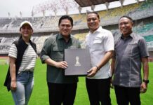 Erick Thohir Nilai Gelora Bung Tomo Salah Satu Stadion Terbaik di Indonesia Erick Thohir Nilai Gelora Bung Tomo Salah Satu Stadion Terbaik di Indonesia