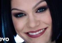 Lirik Lagu Flashlight dan Terjemahan - Jessie J