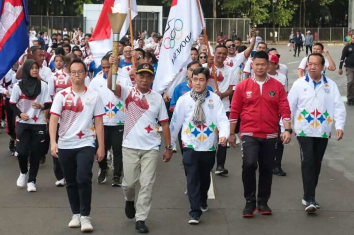 Plt Menpora Hadiri Torch Relay SEA Games 2023 Kamboja