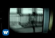 Lirik Lagu Hysteria - Muse