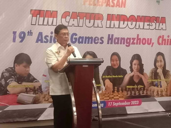 Lepas Tim Catur Asian Games XIX Hangzhou 2023, GM Utut Adianto Minta Pecatur Tampil dengan Segenap Jiwa Lepas Tim Catur Asian Games XIX Hangzhou 2023, GM Utut Adianto Minta Pecatur Tampil dengan Segenap Jiwa