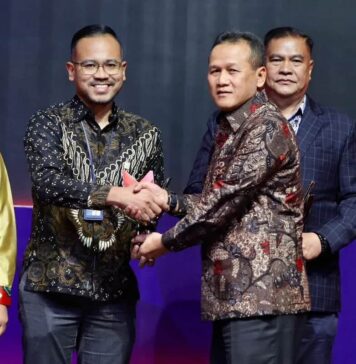 Raih Dua Penghargaan, Transformasi dan Inovasi PLN Dinilai Berdampak ke Masyarakat Raih Dua Penghargaan, Transformasi dan Inovasi PLN Dinilai Berdampak ke Masyarakat
