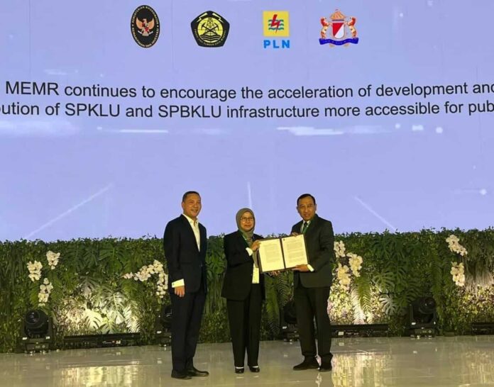 Dukung Pemerintah Akselerasi KBLBB, PLN Siapkan Infrastruktur Penunjang Kendaraan Listrik