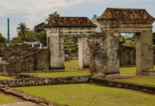Mengungkap 4 Penyebab Utama Runtuhnya Kerajaan Islam Banten Mengungkap 4 Penyebab Utama Runtuhnya Kerajaan Islam Banten