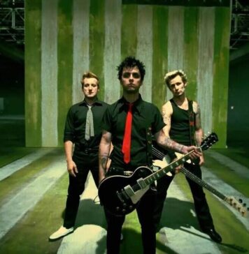 Lirik Lagu American Idiot - Green Day