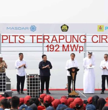 Presiden Jokowi Resmikan PLTS Terapung Cirata 192 MWp, Terbesar di Asia Tenggara Presiden Jokowi Resmikan PLTS Terapung Cirata 192 MWp, Terbesar di Asia Tenggara