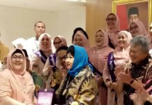 28 Perempuan Tangguh Luncurkan Buku "Indonesian Women in Transport and Logistics"