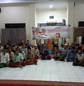 Santri dan Kyai Bersama GMGM Banten Dukung Ganjar-Mahfud MD Santri dan Kyai Bersama GMGM Banten Dukung Ganjar-Mahfud MD