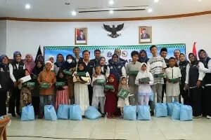 HUT ke-15 TKSK se DKI JAKARTA memberikan Bantuan Sosial pada Jumat (11/10/2024) di R. Komunikasi Lt.2 Gedung Dinas Sosial DK Jakarta.