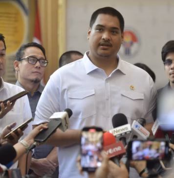 Menpora Dito Ajak Generasi Muda Perangi Judi Online dengan Berolahraga dan Kegiatan Positif
