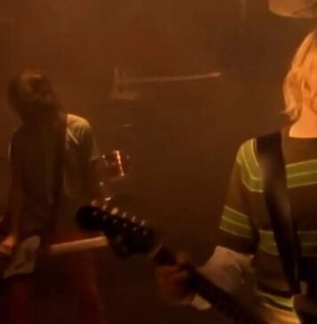 Lirik Lagu Smells Like Teen Spirit – Nirvana Lirik Lagu Smells Like Teen Spirit - Nirvana