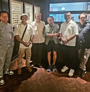 Suasana Hangat dan Syahdu, Pengurus PWI Jaya dan PWI Pusat Menikmati Alunan Jazz di Juntos Bar & Grill